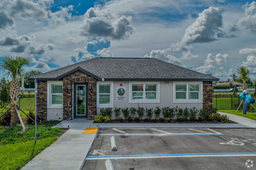 Leasing Office - The Villas at Seven Hills
