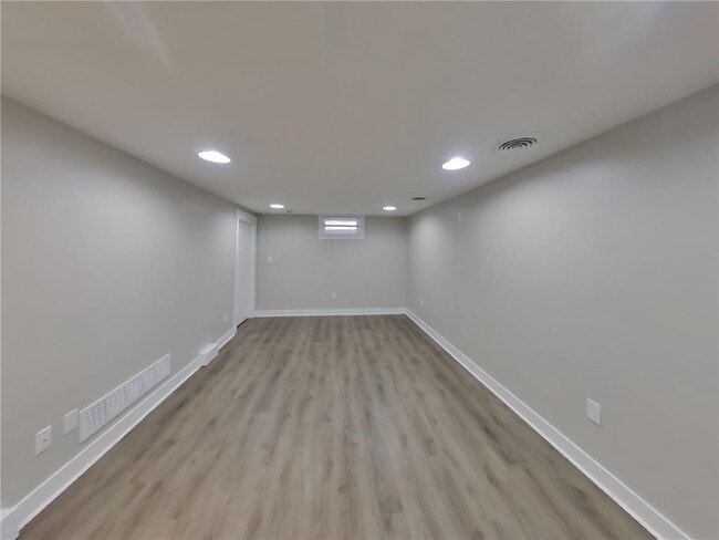 Building Photo - 3105 Georgia Ave S