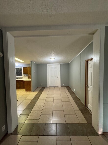 Building Photo - 286 Vestry Rd