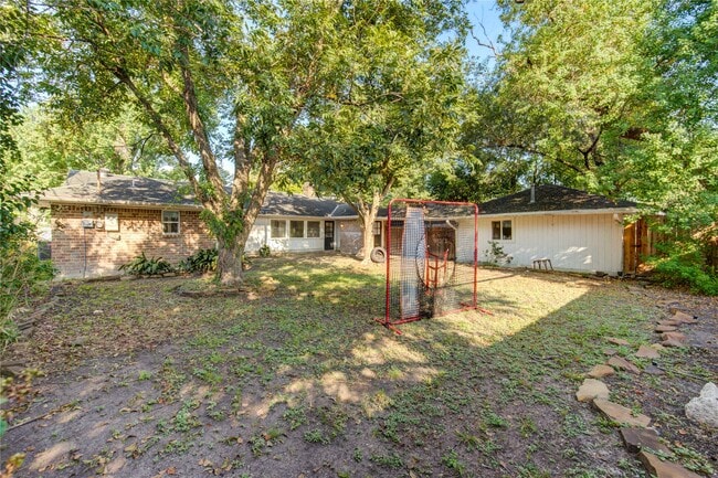 Building Photo - 1107 Blue Willow Dr