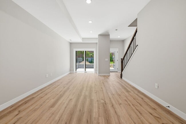 Building Photo - Stop Searching. Start Living & Come Home to Comfort.