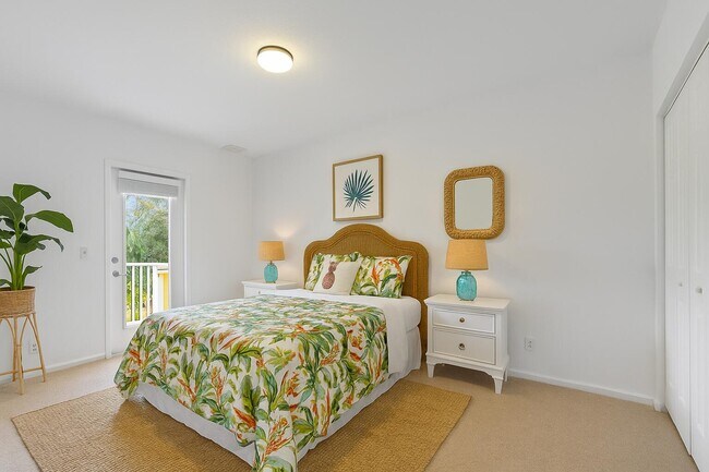 Building Photo - 6120 SE Portofino Cir