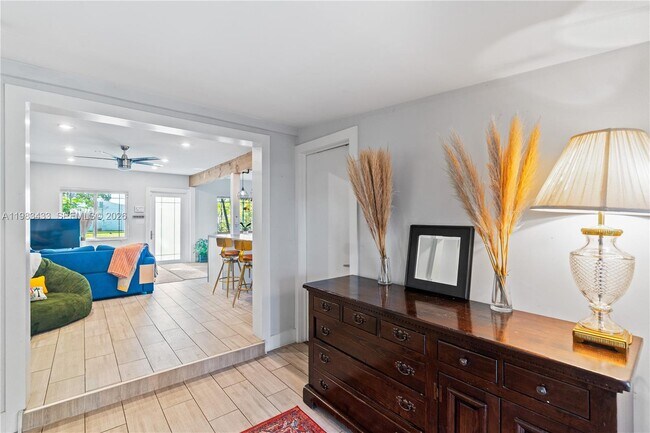 Building Photo - 2447 Wilson St