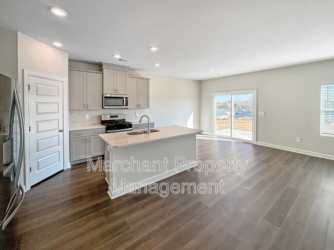 Building Photo - 760 Penfold Pt