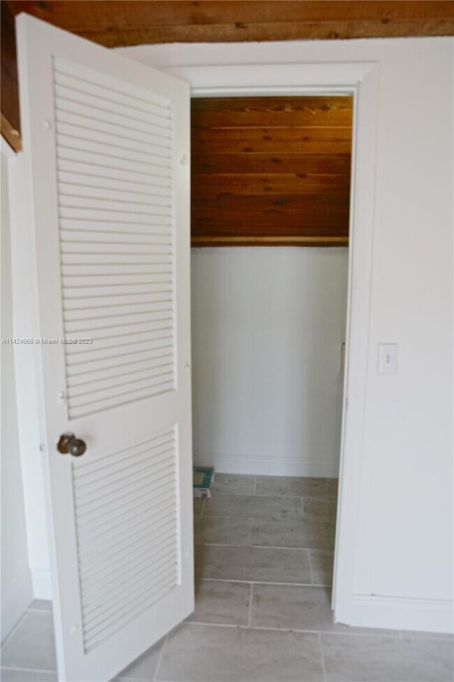 Building Photo - 8311 SW 157th Ave