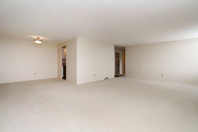 Building Photo - 1000 Urlin Ave