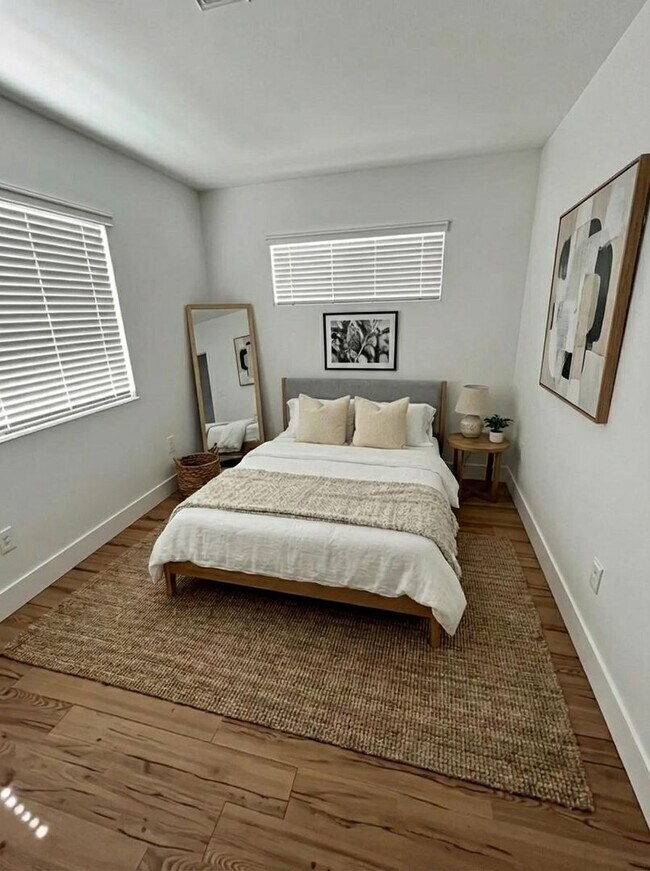 Building Photo - 3 bedroom 1.5 bathroom with amazing views of Morongo Valley