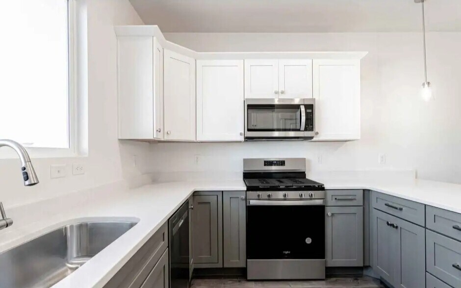 Building Photo - 3770 W 970 N
