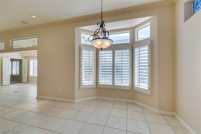 Building Photo - 10041 Woodhouse Dr