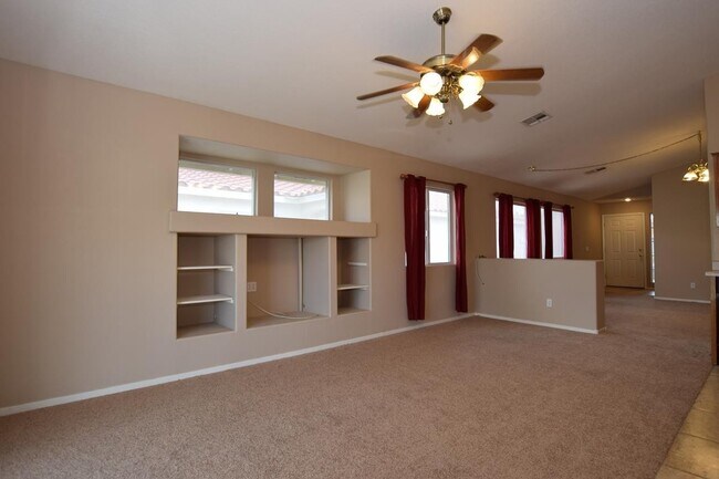 Building Photo - 1024 Clover Tip Ct