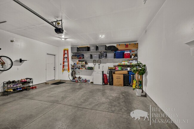 Building Photo - 1160 E Jaylee Dr