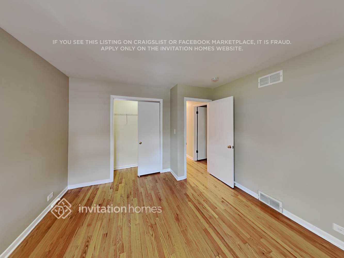 Building Photo - 404 S Crestwood Ln