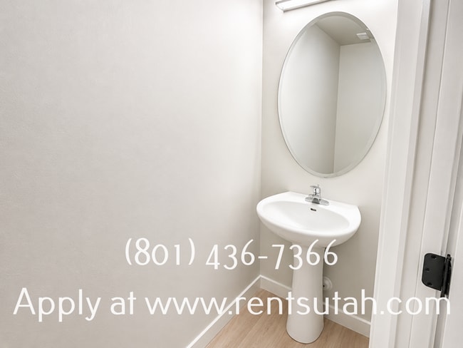Building Photo - 1794 N 1260 E