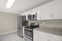 Building Photo - 2510 Harley Dr