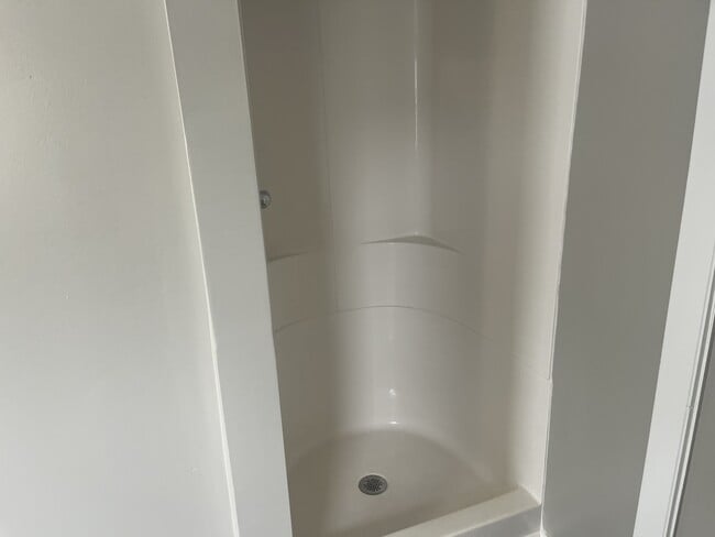 Building Photo - 1426 1st St