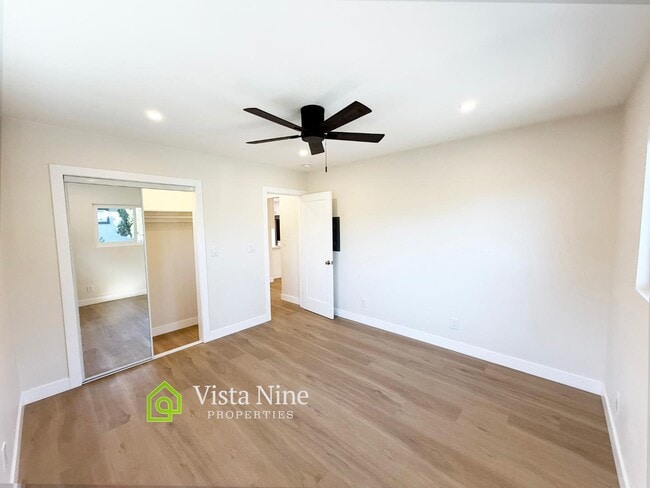 Building Photo - 665-669 Townsite Drive - 667 Townsite Dr