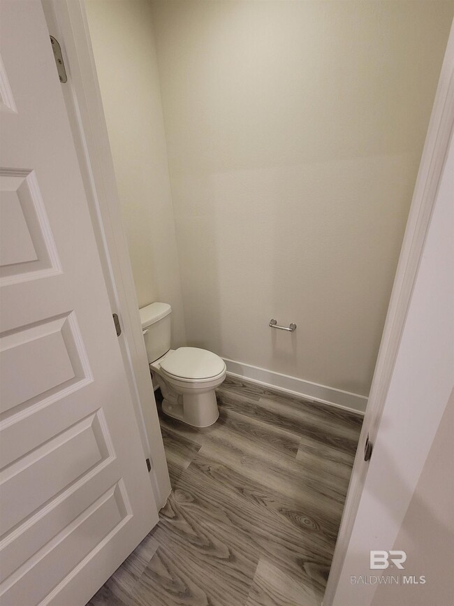 Building Photo - 1045 Hayward Lp