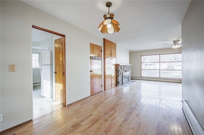 Building Photo - 43 River Meadow Dr