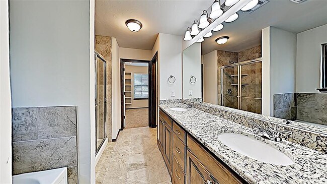 Building Photo - 11025 SW 33rd St