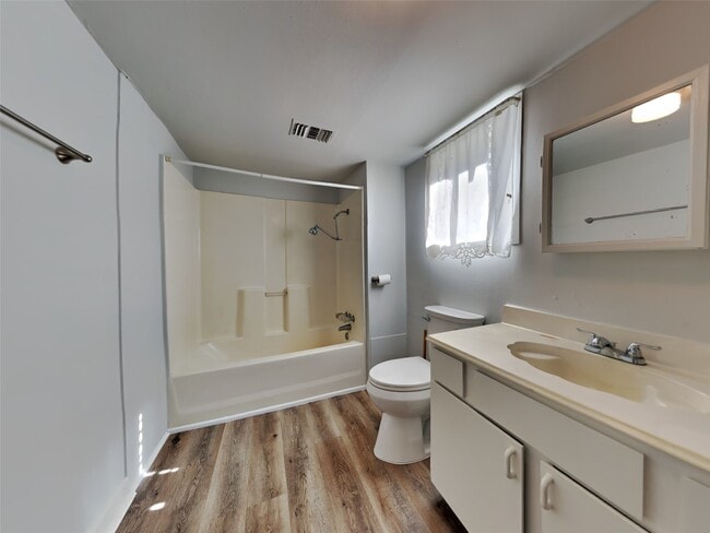 Building Photo - 322 Mixville Rd