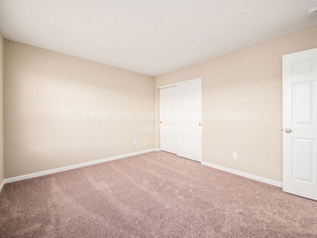 Building Photo - 7449 Sugarbark Dr
