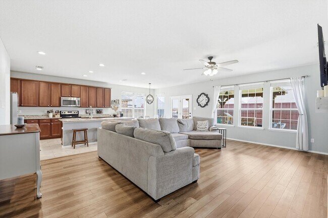 Building Photo - 253 Calvert St