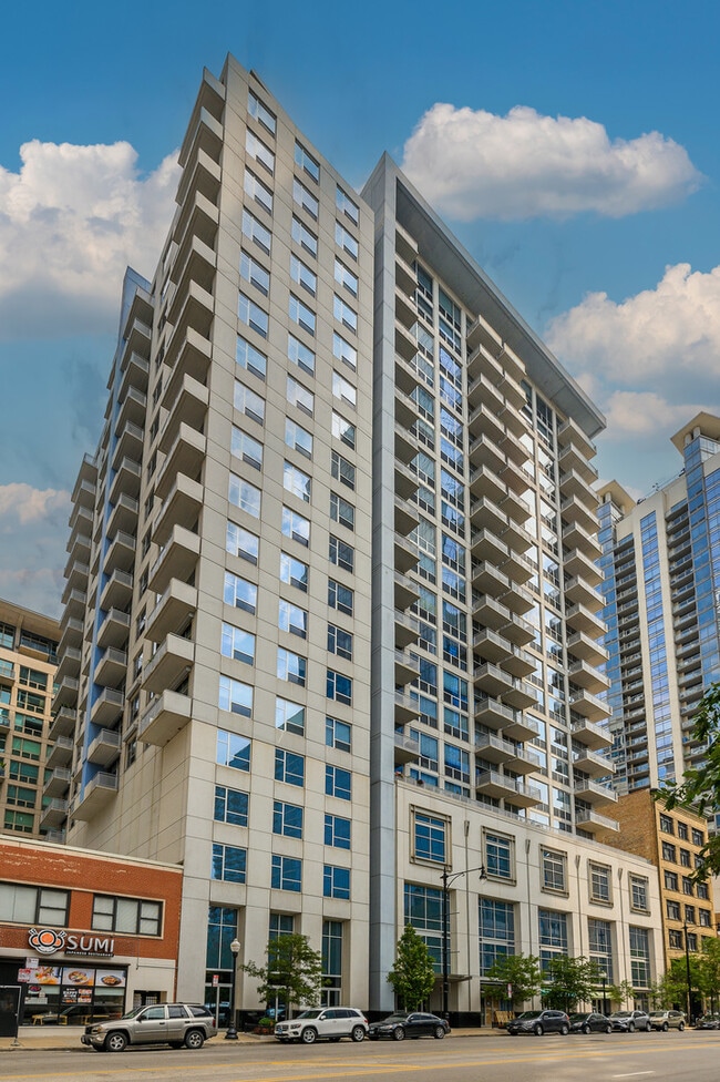 Building Photo - 1305 S Michigan Ave