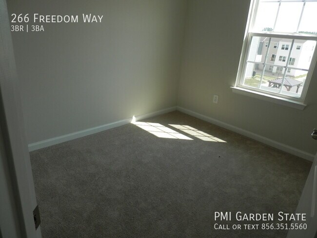Building Photo - For Rent $2450 NEW CONTRUCTION