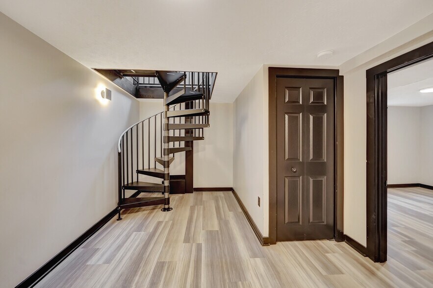 Building Photo - 216 N 25th St
