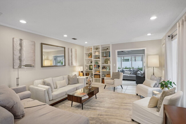 Building Photo - 10 Sailfish Ln