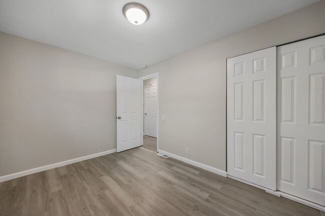 Building Photo - 3 bd /1 ba