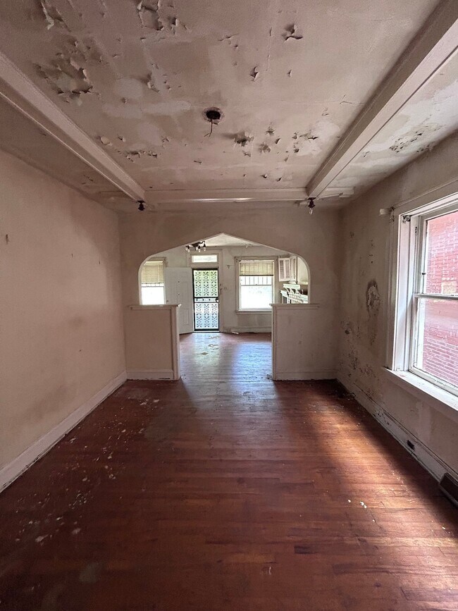 Building Photo - 5124 Northland Ave