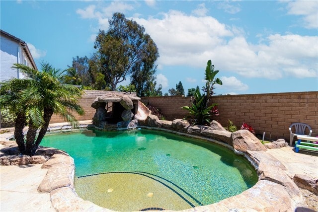 Building Photo - 1252 CAMPANIS Ln