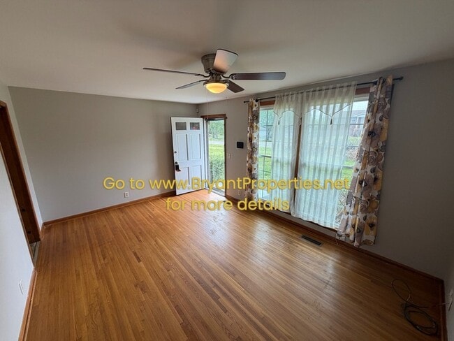 Building Photo - Single Home