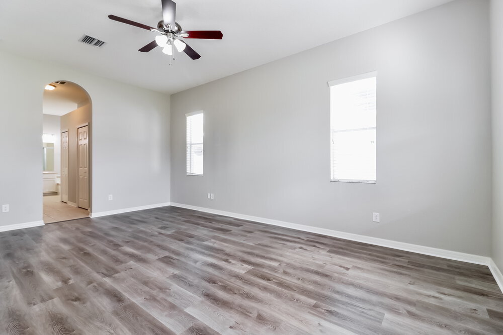 Building Photo - 16326 Laurel Garden Ct