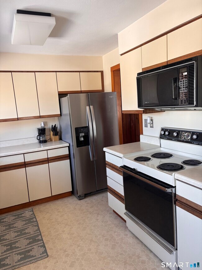 Building Photo - 34 Brightwater Rd