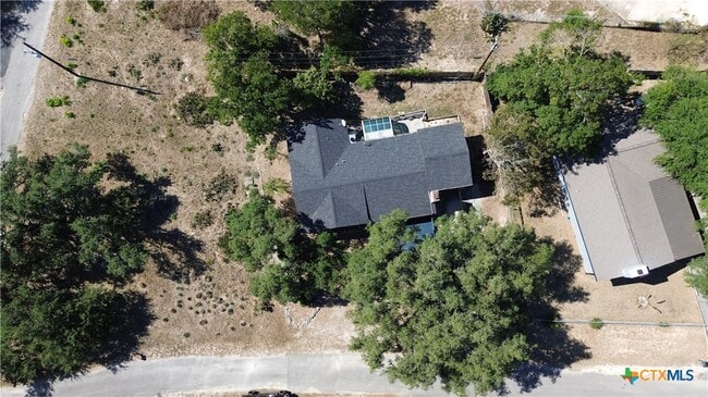 Building Photo - 103 Crestview Dr