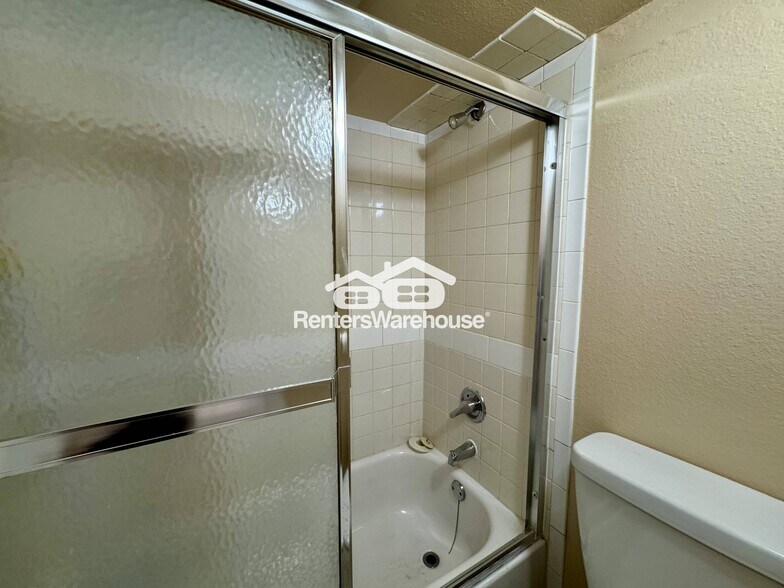 Building Photo - 1180 Yosemite St