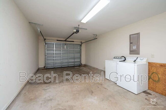 Building Photo - 1821 Ambridge Dr