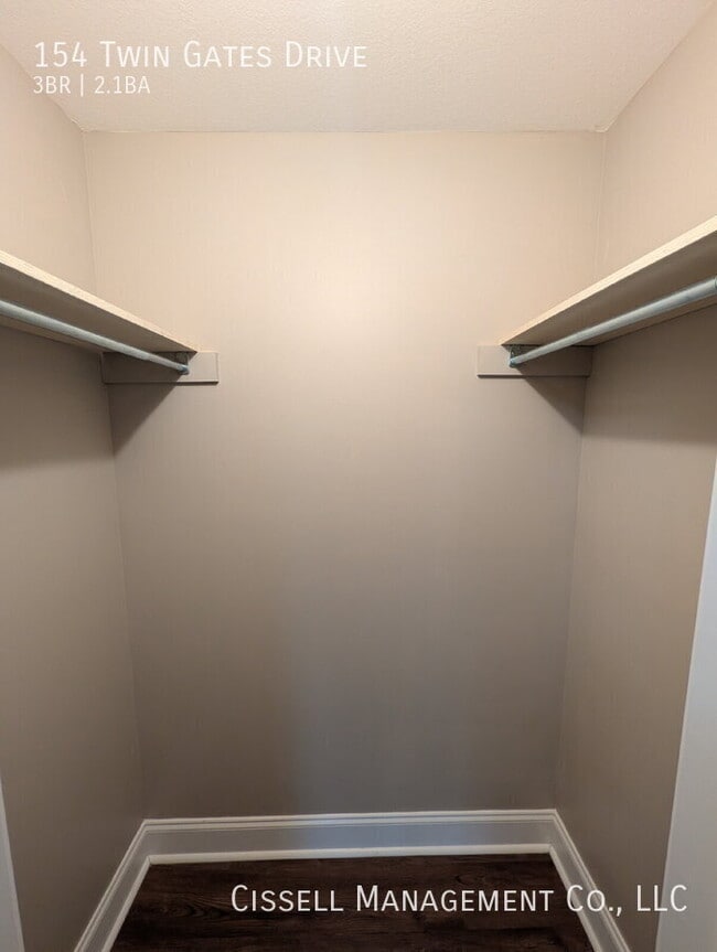 Building Photo - 154 Twin Gates Drive