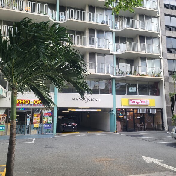 Building Photo - 1617 Kapiolani Blvd