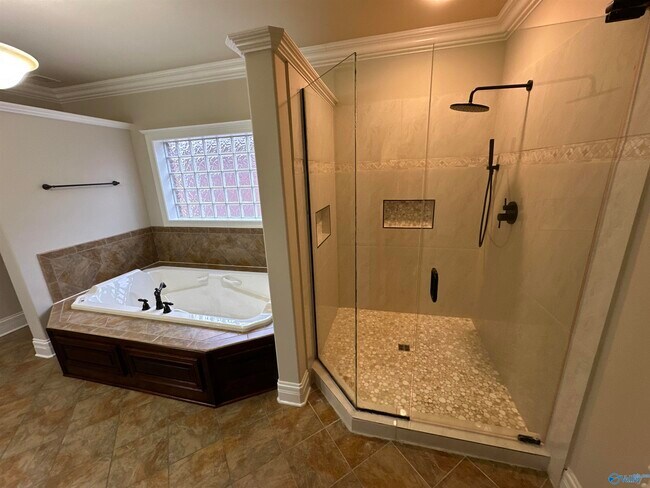 Building Photo - 6 Walnut Cove Blvd SW