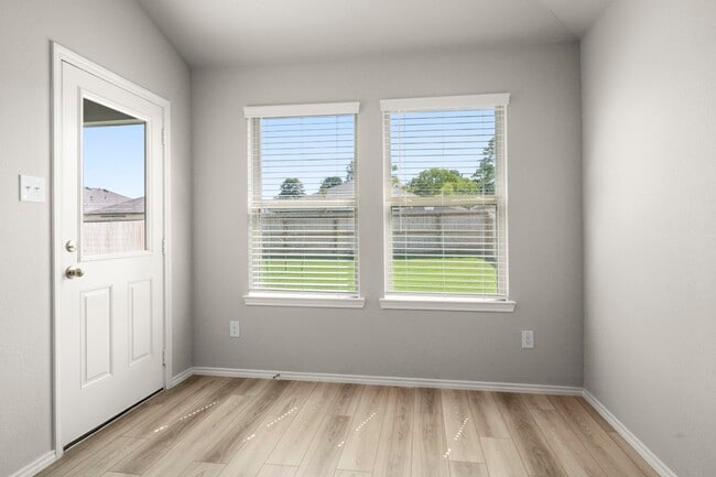 Building Photo - 212 Barton Crk