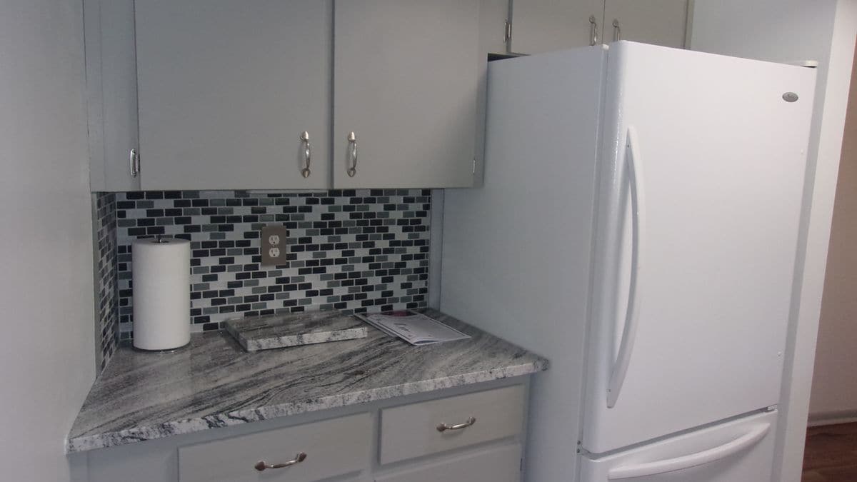 Building Photo - 9880 SW 101st Pl