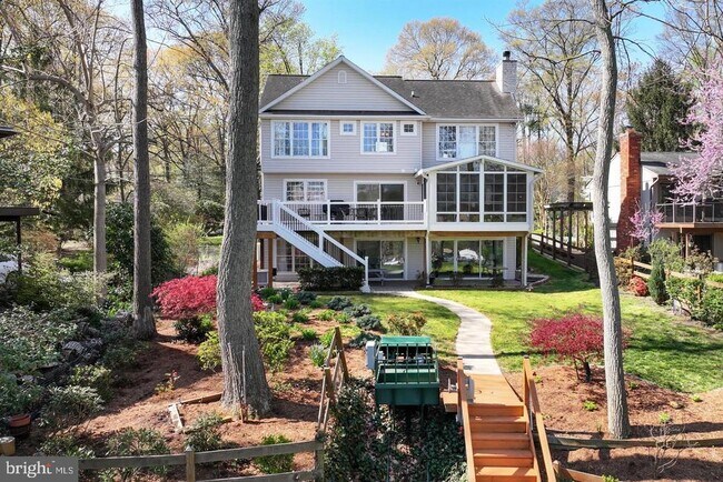 Building Photo - 928 Waterview Dr