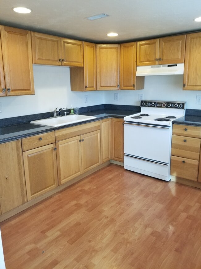 Building Photo - 295023