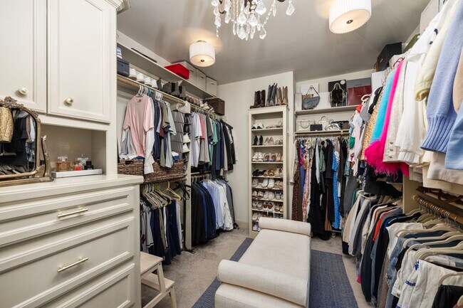 Building Photo - 1312 Crocker St