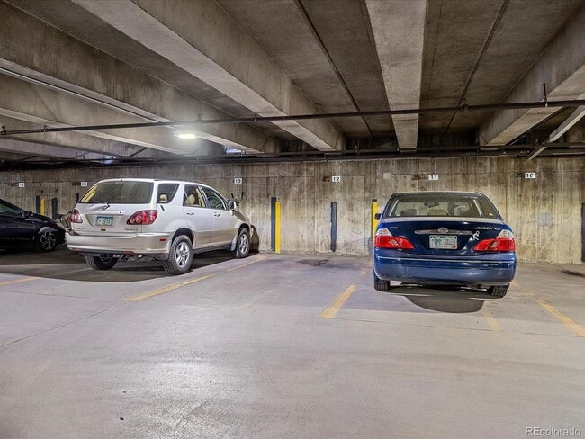 Building Photo - Condo 1Bed 1Bath - Long Realty and Property Management