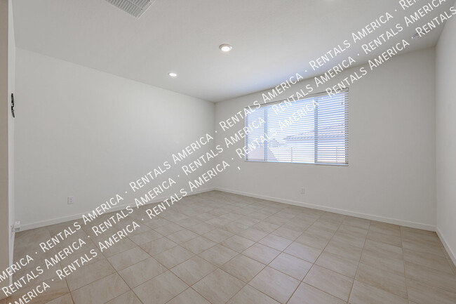 Building Photo - 4806 S 110th Ave