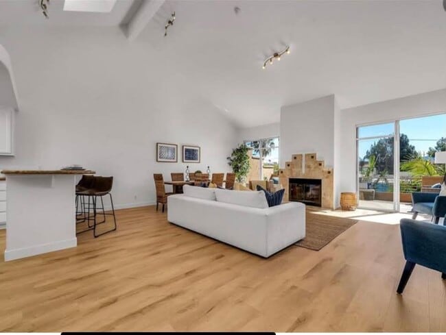 Entry Living Room - 138 S Broadway